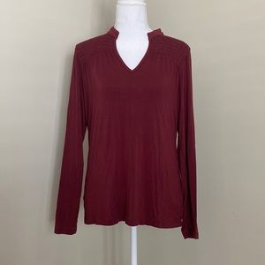 Burgundy V-neck Long-Sleeved Top